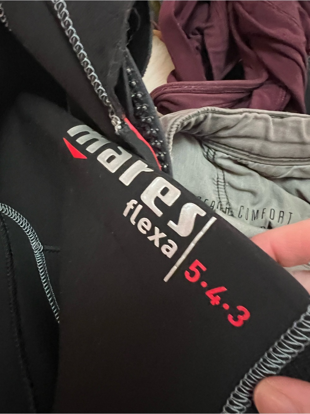 Mares Flexa 5.4.3 Black Wetsuit Jacket - Performance Water Sport Layer